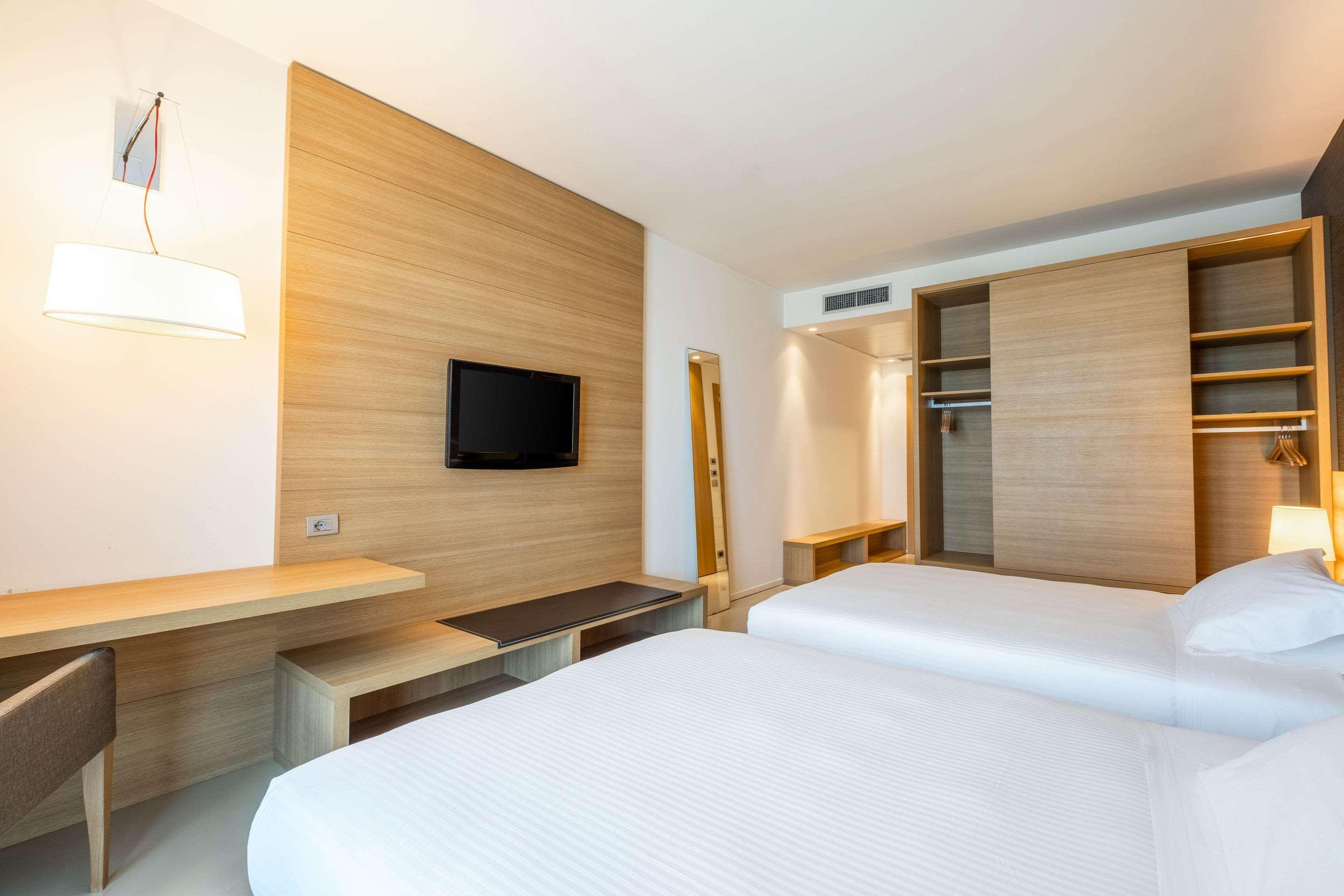 Garbagnate Monastero Hsm Hotel San Martino מראה חיצוני תמונה